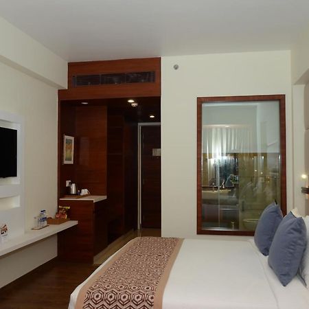 Viraj Sarovar Portico Jammu Exterior foto