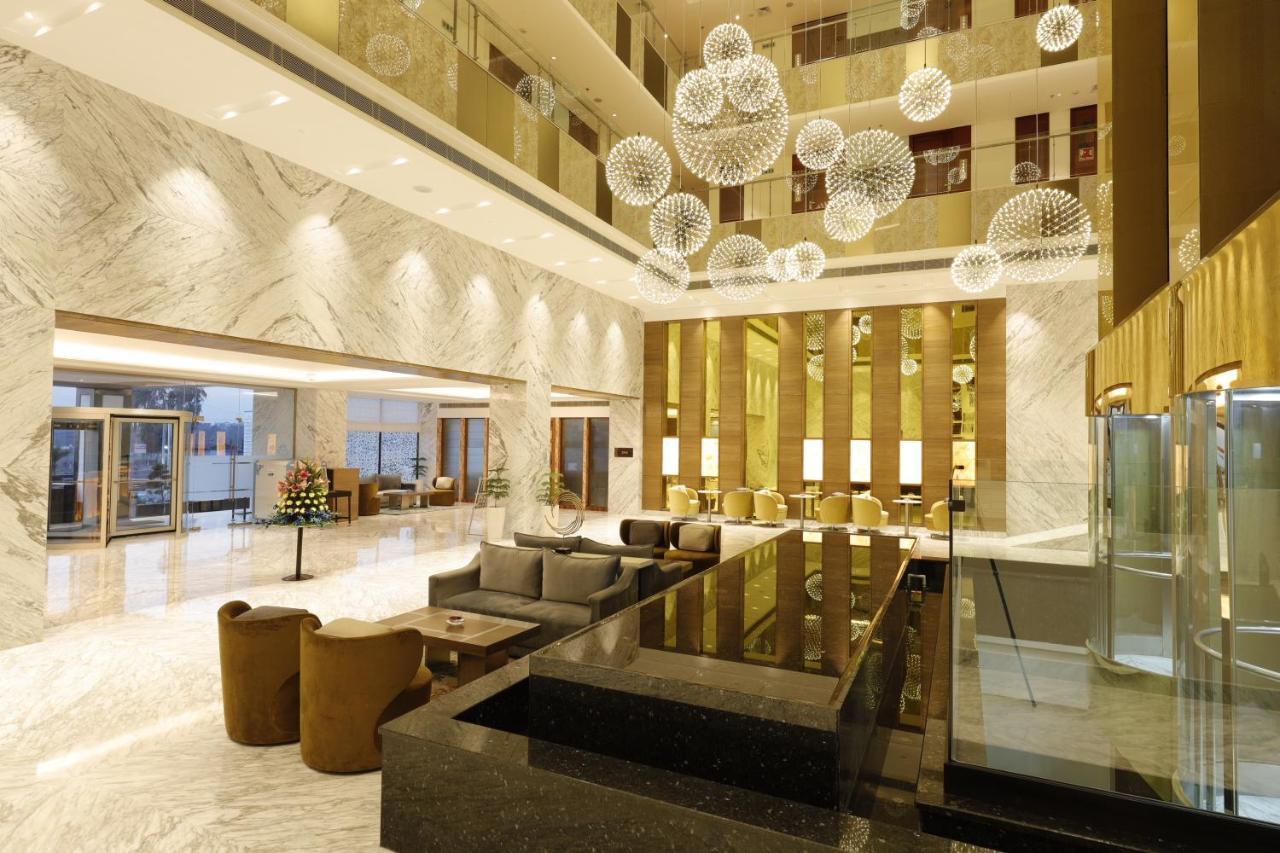 Viraj Sarovar Portico Jammu Exterior foto